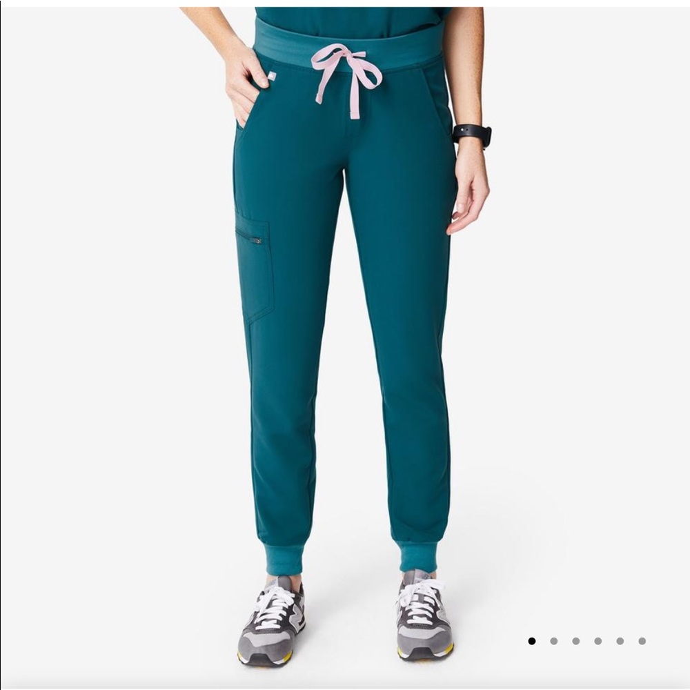 FIGS jogger Caribbean blue